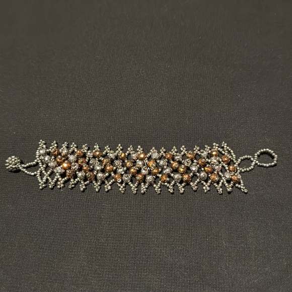 Jewelry - Crown Shaped Seed Beaded Bracelet